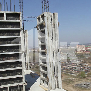 030-010.jpg